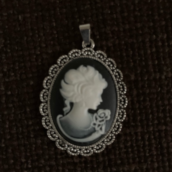 A set of gorgeous pendants - Picture 2 of 7